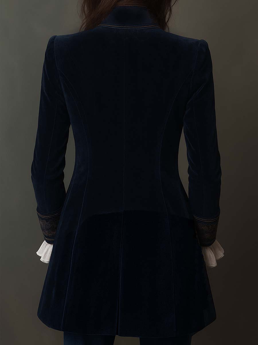 Clara | Chaqueta Larga Bordada de Estilo Vintage