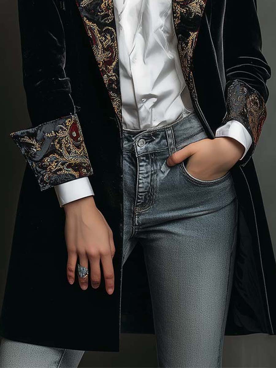Camila | Blazer Entallado con Estampado Barroco Negro