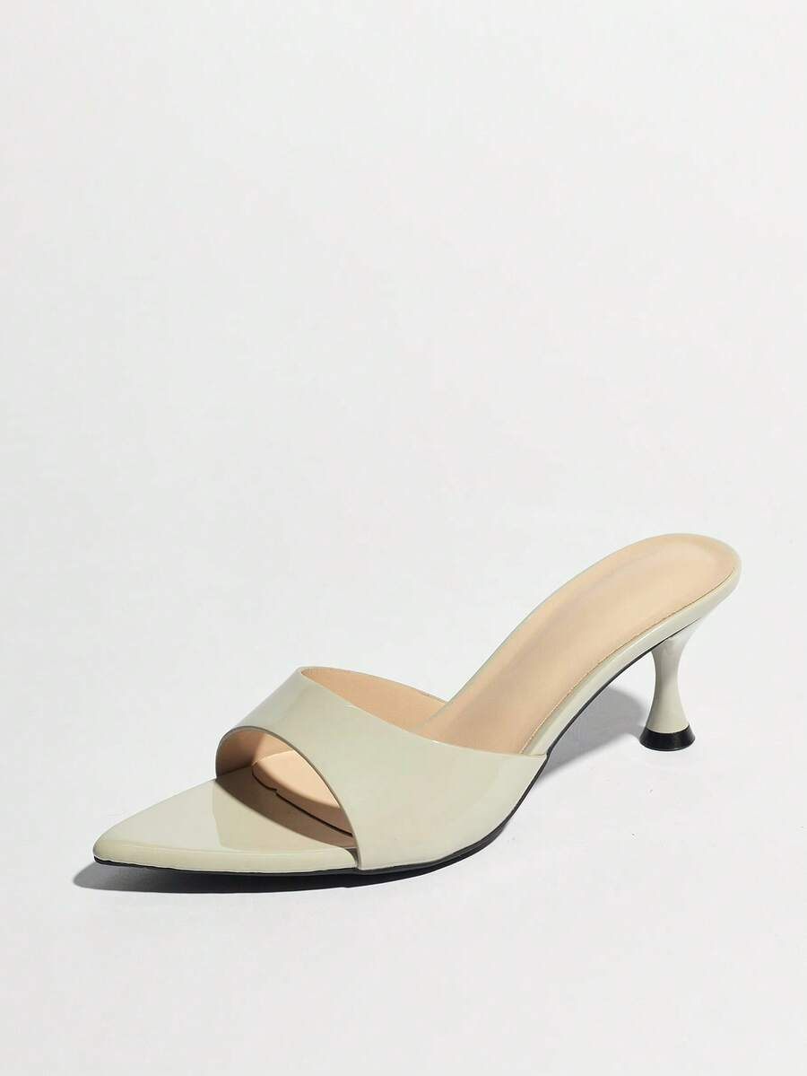 Vega - Tacones de Tira Ancha en Charol con Tacón Esculpido