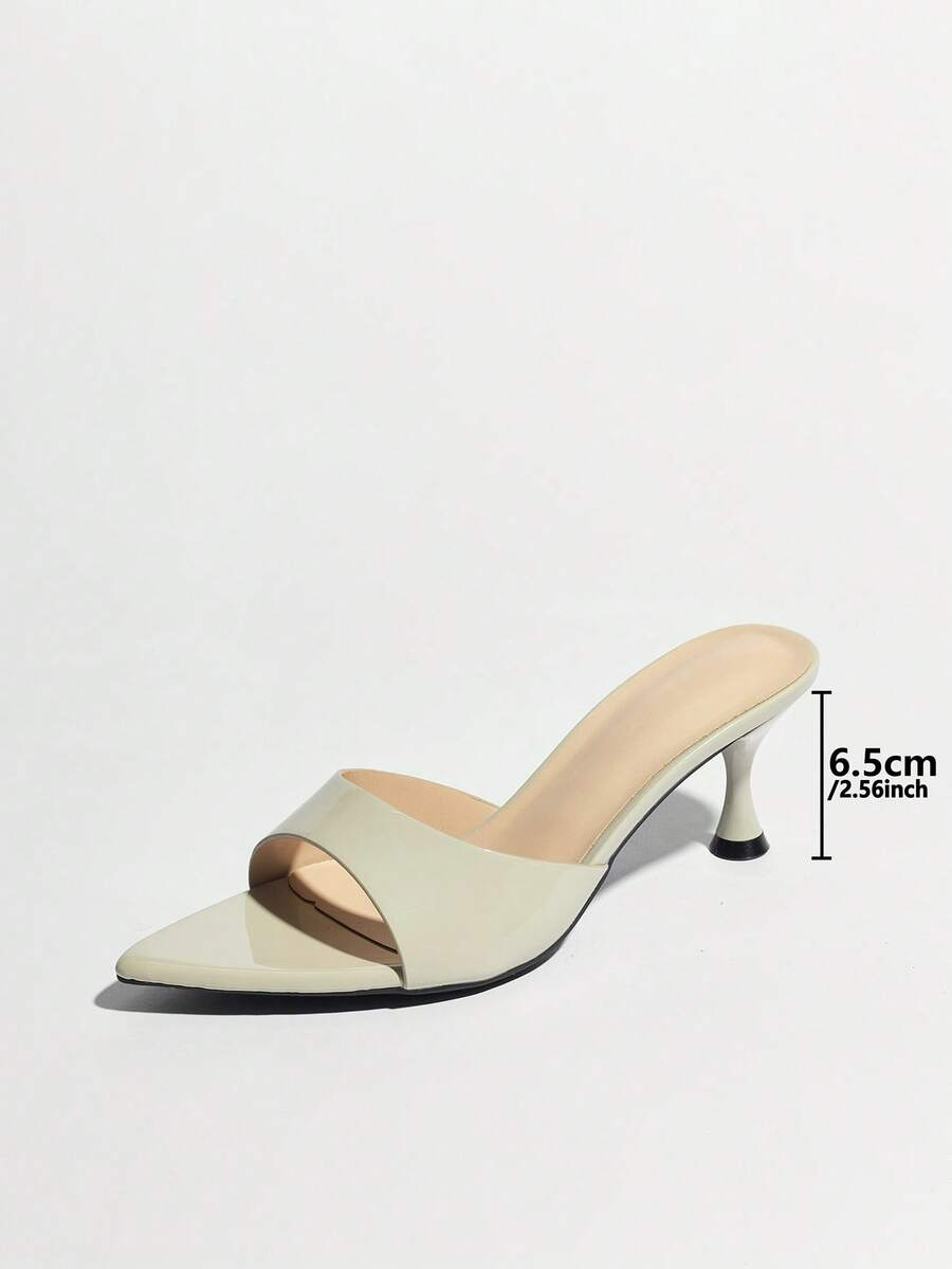 Vega - Tacones de Tira Ancha en Charol con Tacón Esculpido