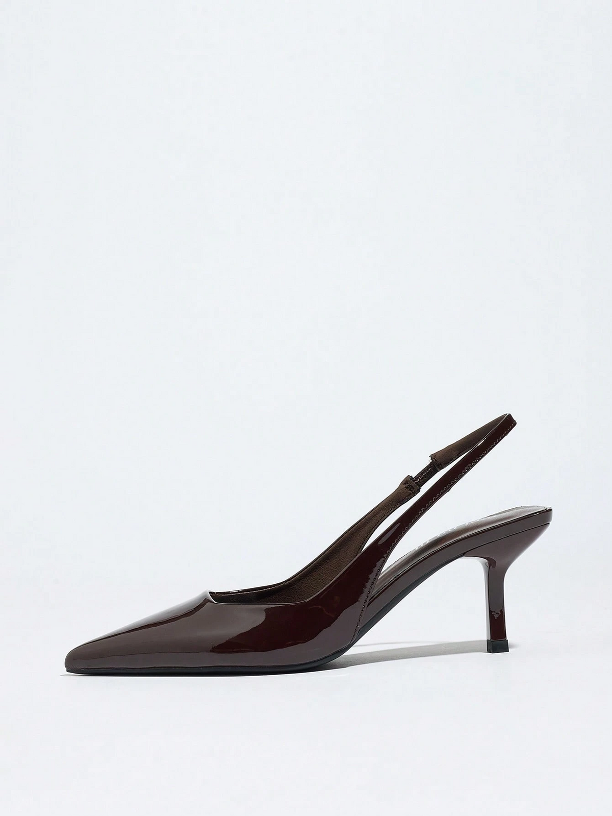 Vega - Slingback de Tacón Kitten con Punta Fina