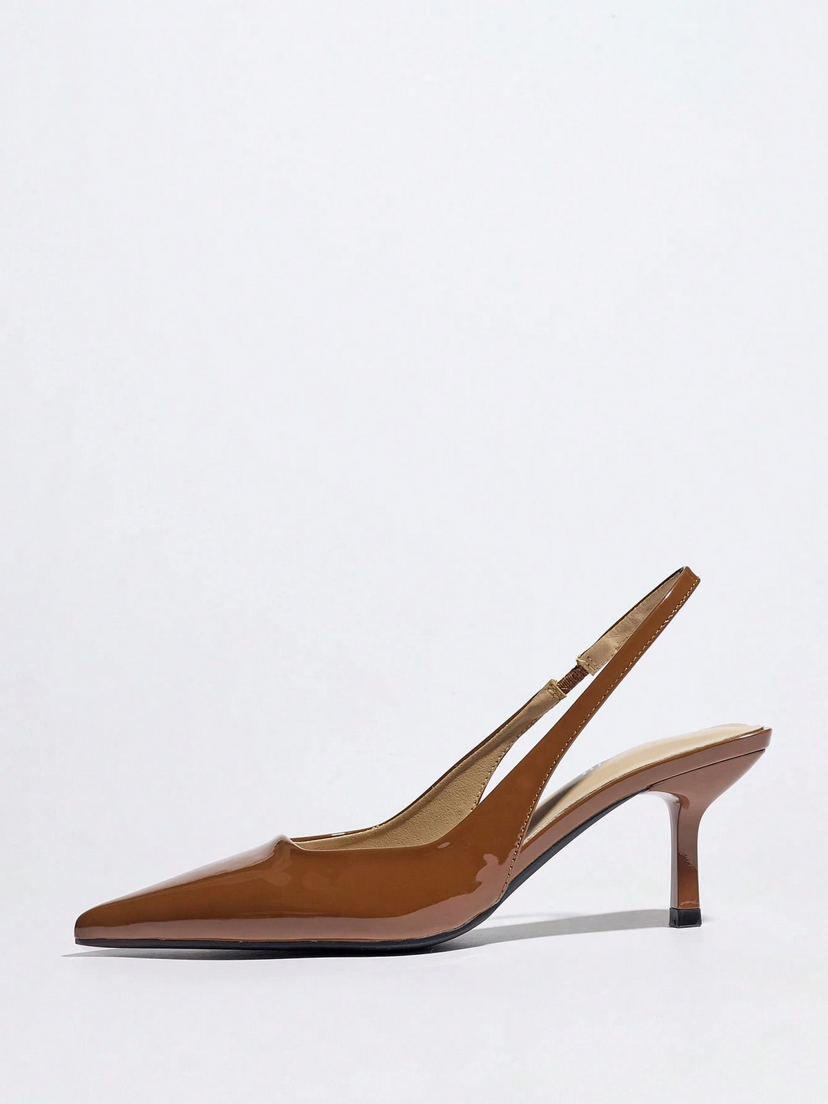 Vega - Slingback de Tacón Kitten con Punta Fina