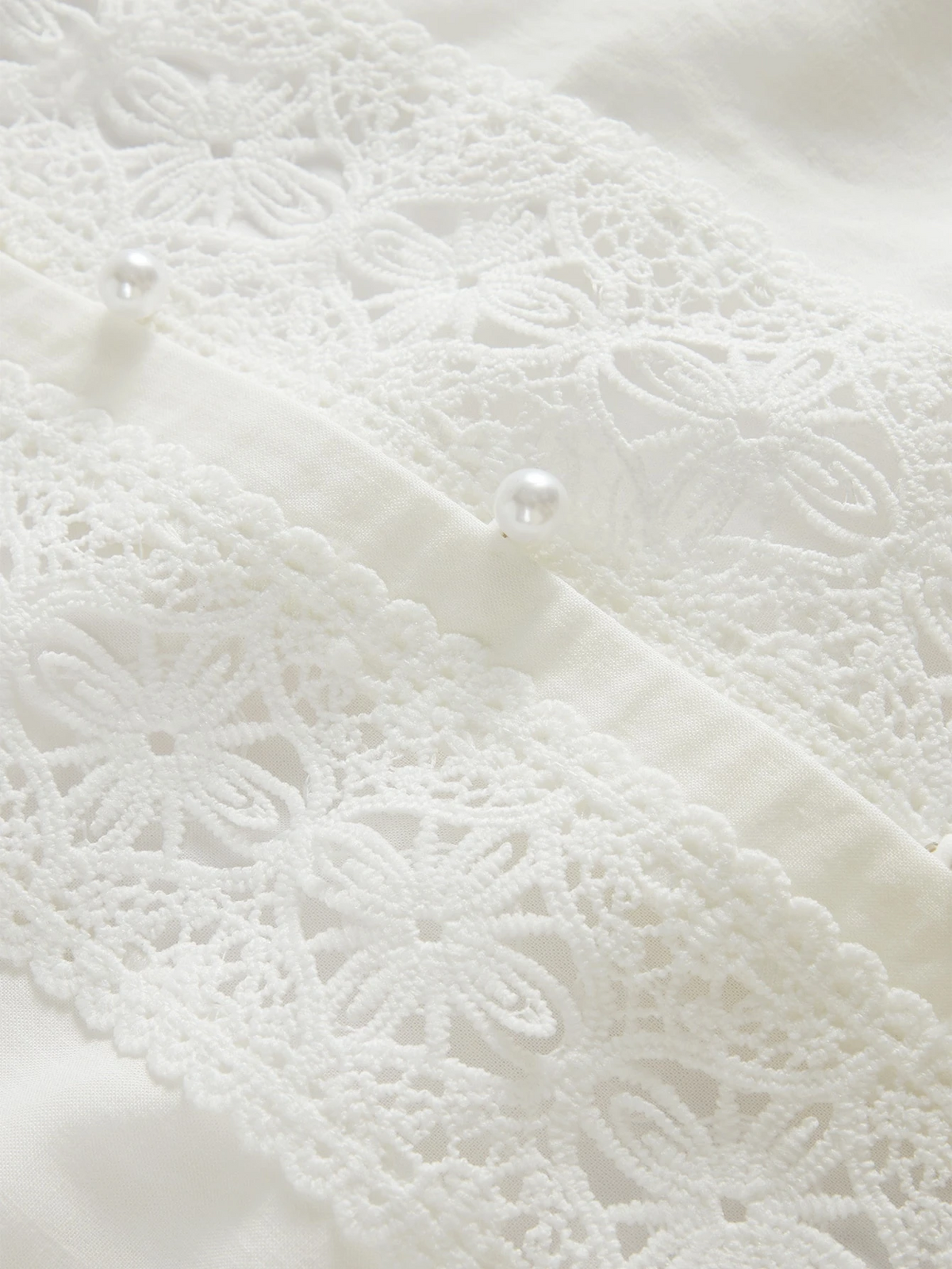 Isabella - Blusa Blanca Elegante con Encaje
