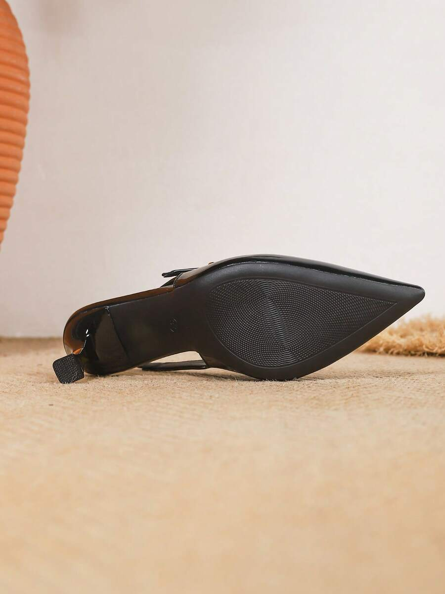 Silvia - Slingback de Charol con Tacón Esculpido Dorado
