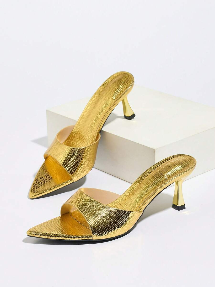 Vega - Tacones de Tira Ancha en Charol con Tacón Esculpido