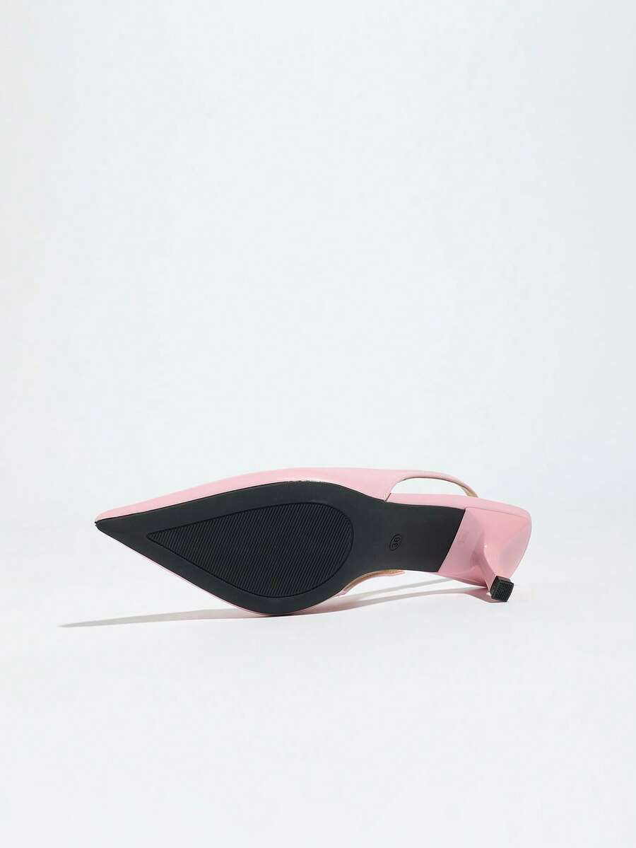 Vega - Slingback de Tacón Kitten con Punta Fina